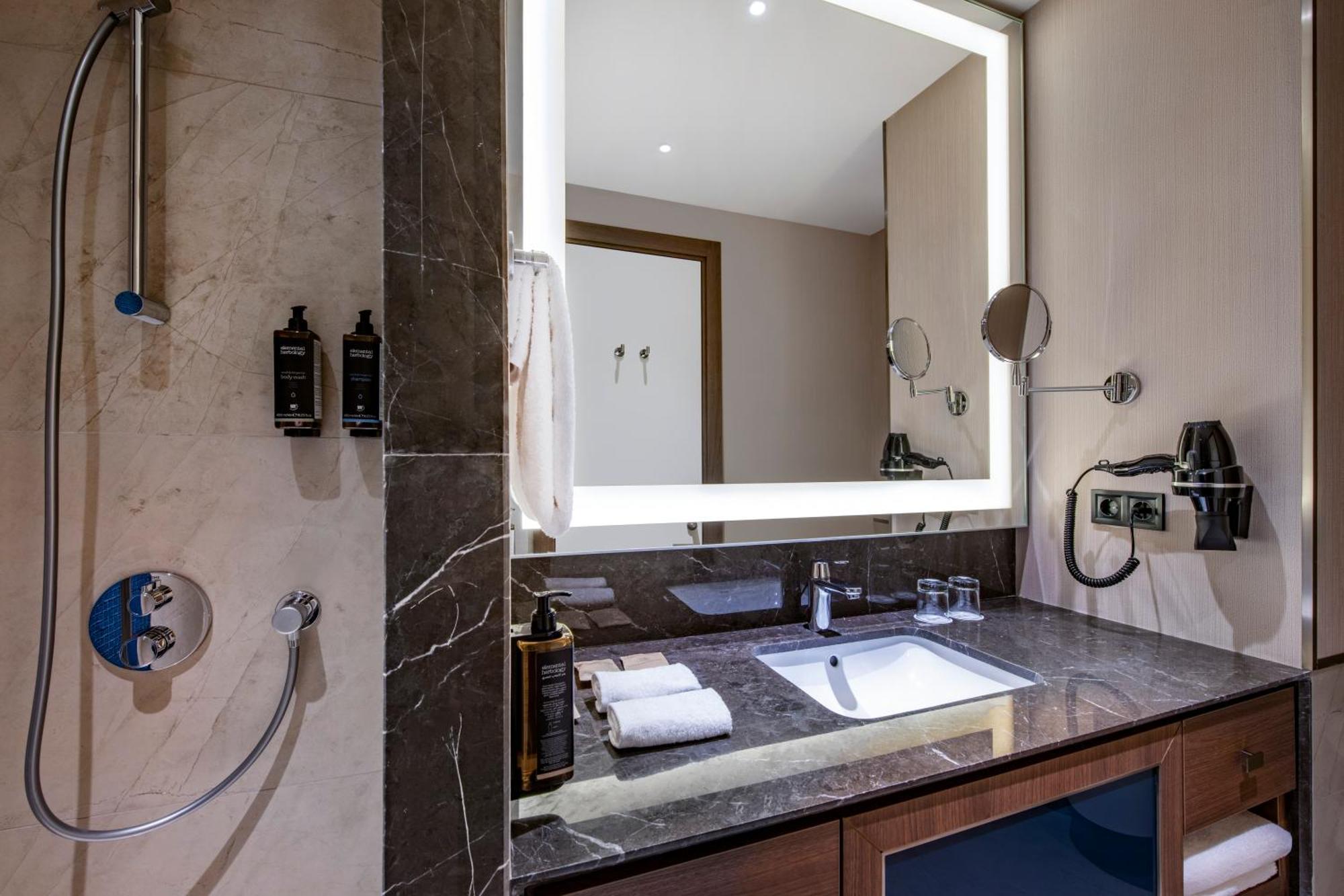 Tbilisi Philharmonic Hotel By Mercure Exterior photo